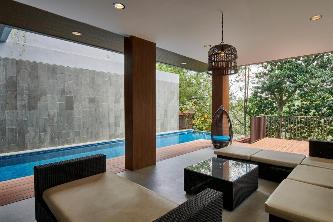 Asmaya Hill View Villa 7 Bedrooms With A Private Swimming Pool Бандунг Экстерьер фото
